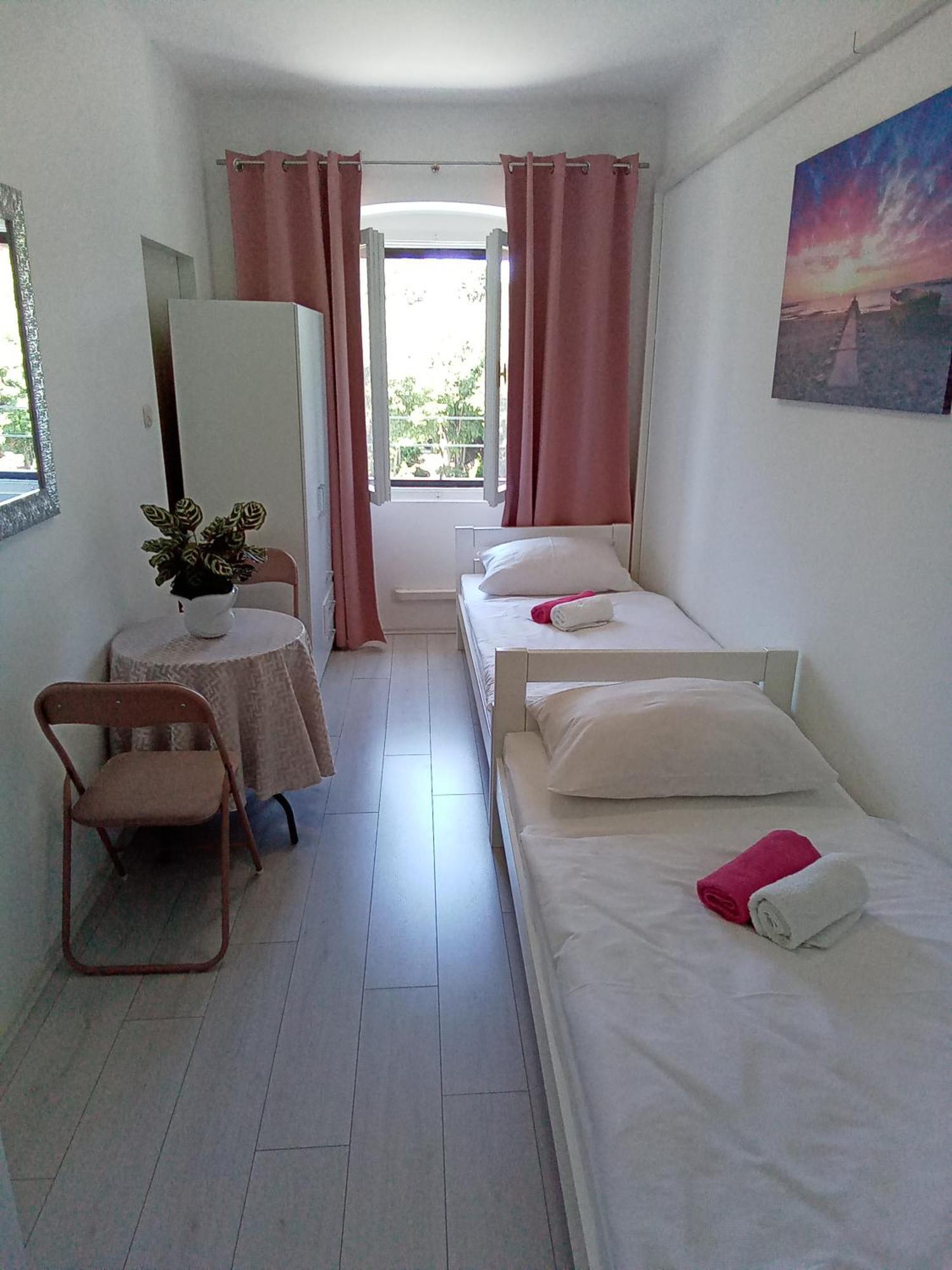 Soba Arena Hotel Pula Exterior photo